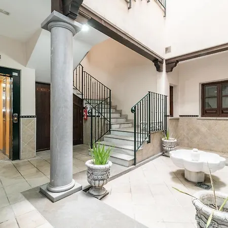 Moderno Centro De 2 * Grenade